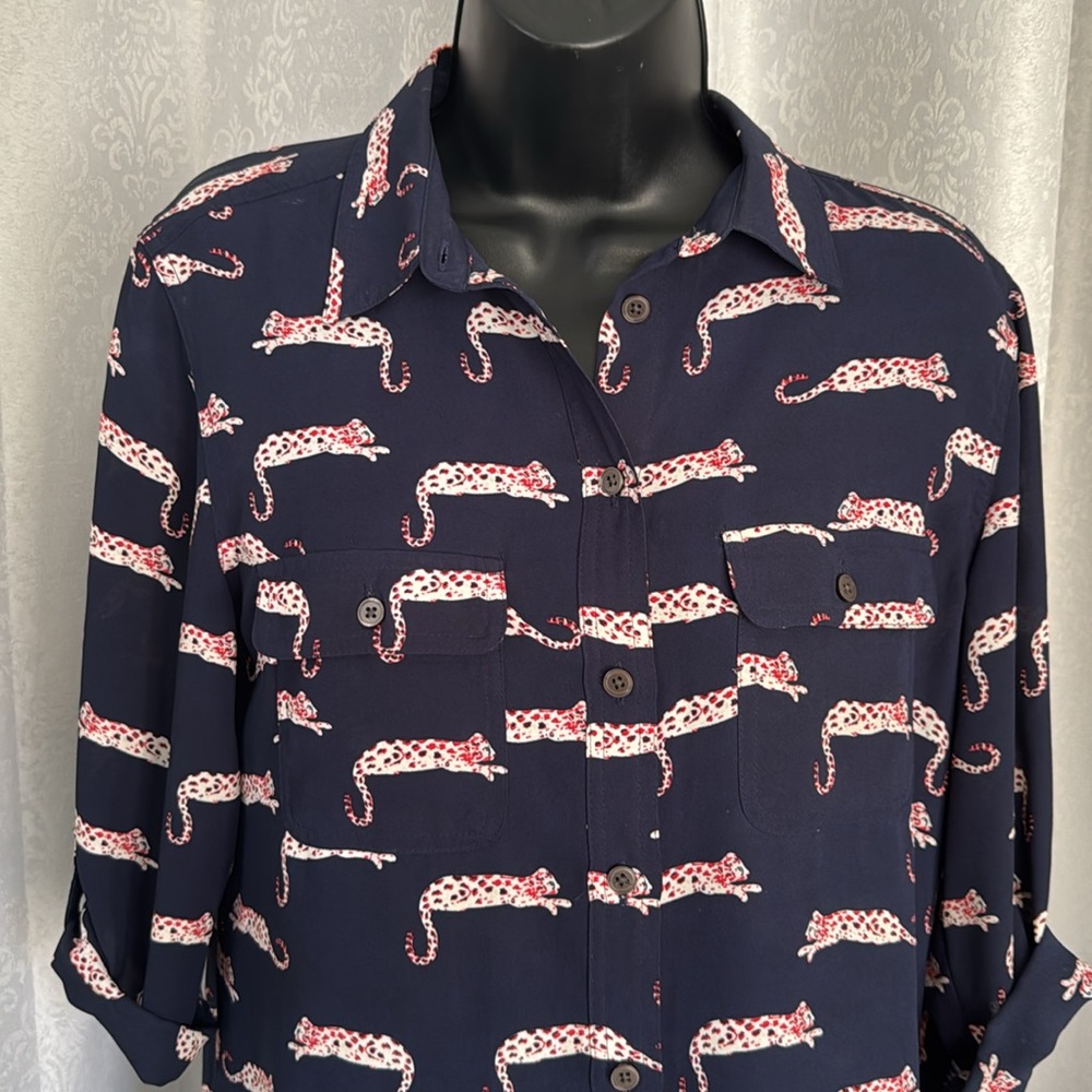 LOFT NAVY BLUE WITH LEOPARD PRINT WOMEN’S Shirt Sz: S
